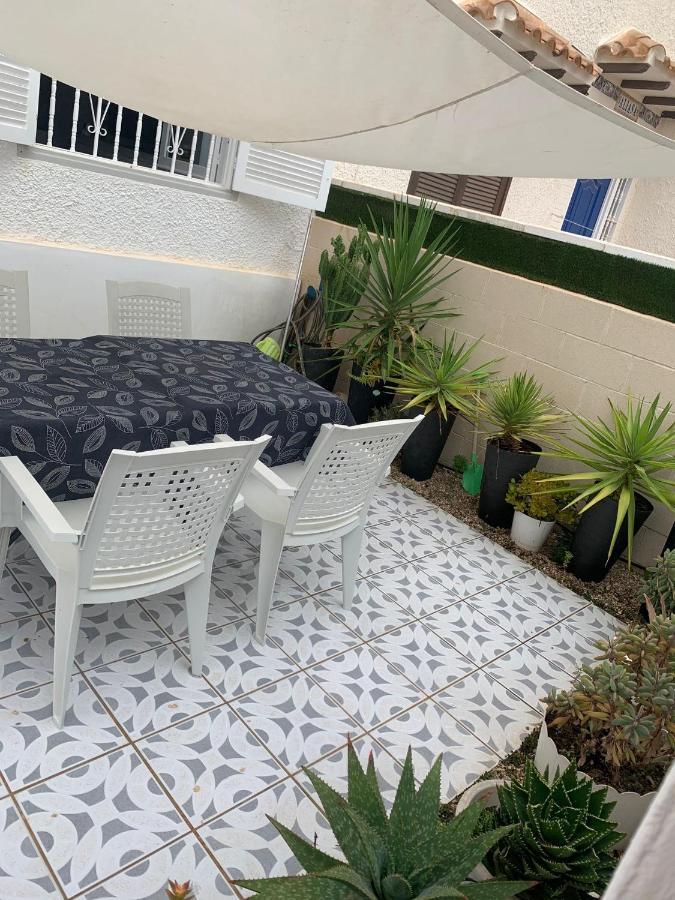 Casa De La Playa Villa Torrevieja Bagian luar foto